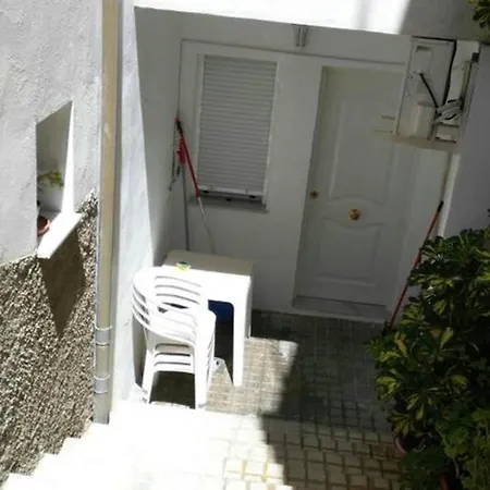Vakantiehuis Welcoming House With Mountain View In
